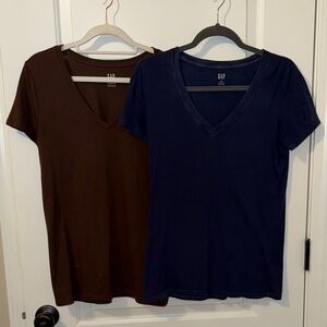 Gap v neck tees